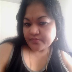 Meet your Posher, Thora